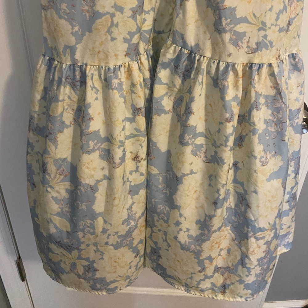 NWOT floral dress - Picture 5 of 10